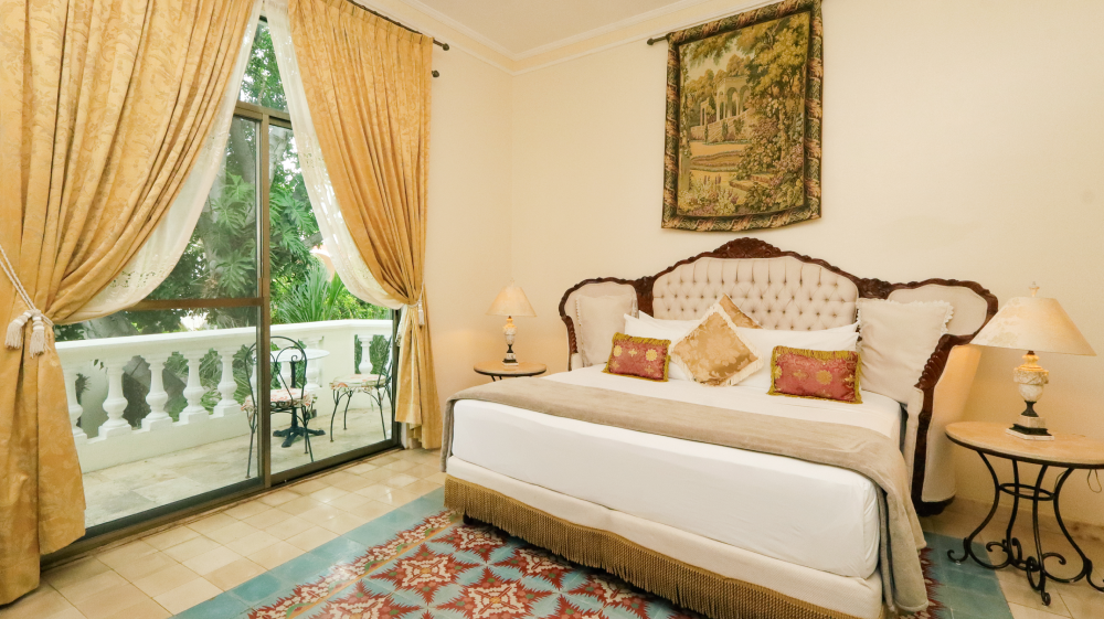 Suite available at a hotel for couples in Mérida, Yucatán.